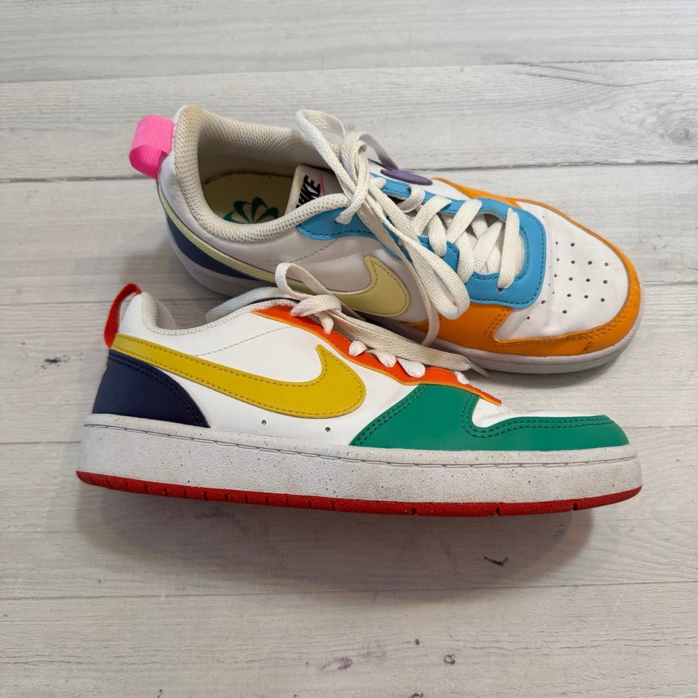 Nike Kids' Court Borough Sneaker white colorblock big kids size 5